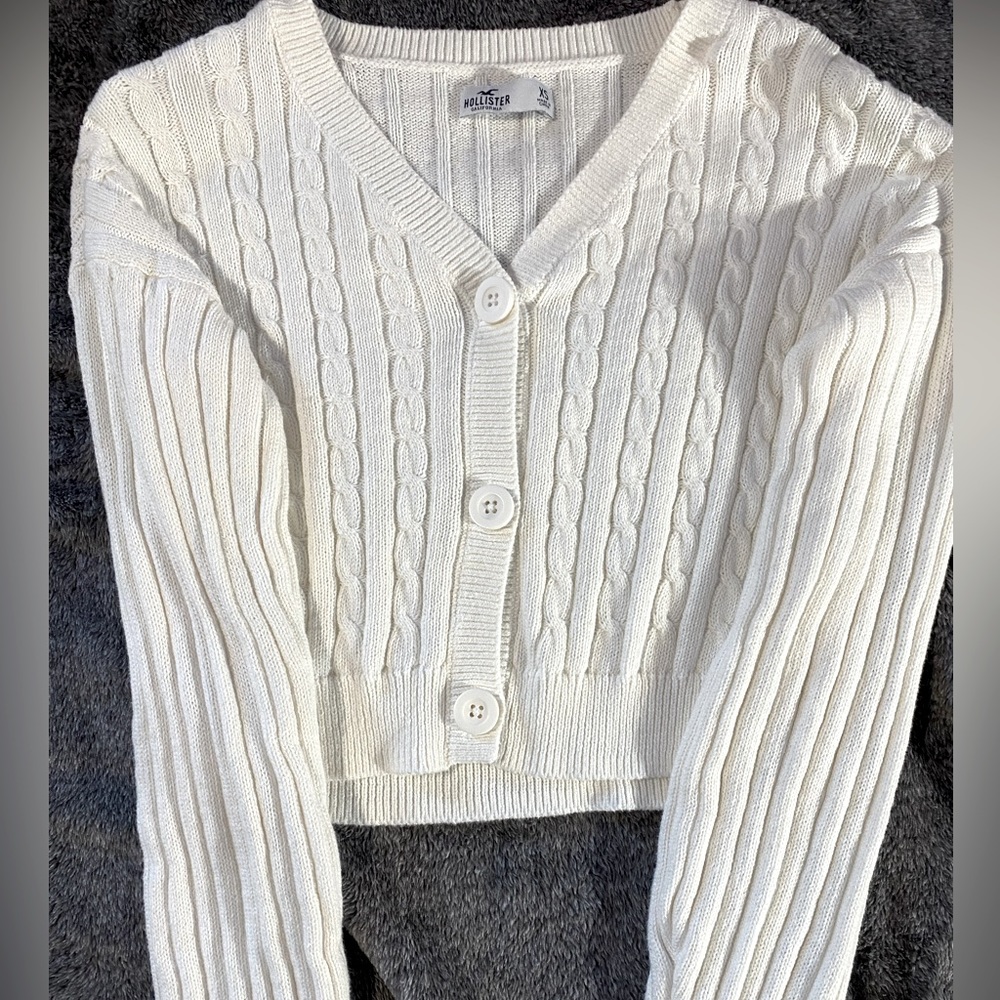 Hollister cropped sweater